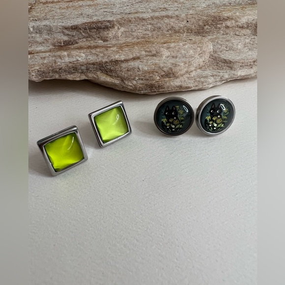 Classic Edgy Round & Square Stud Earring Set- Cat Stud Earrings - Picture 4 of 15